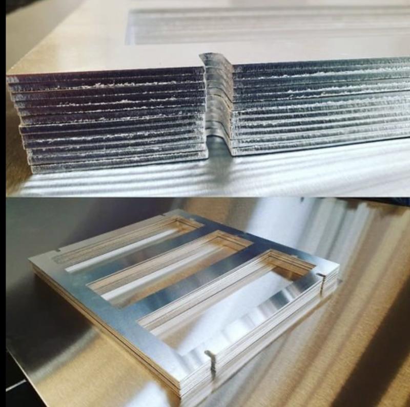Corte láser plano en piezas de aluminio